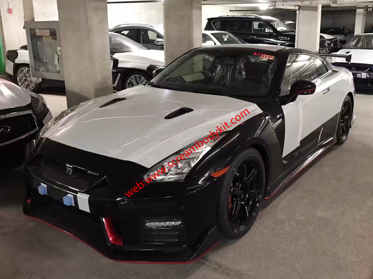 R35 GTR Nismo body kit front bumper rear bumper side skirts spoiler hood