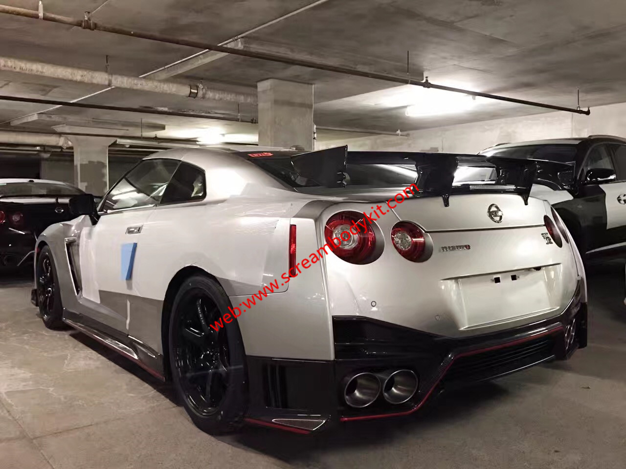 R35 GTR Nismo body kit front bumper rear bumper side skirts spoiler hood