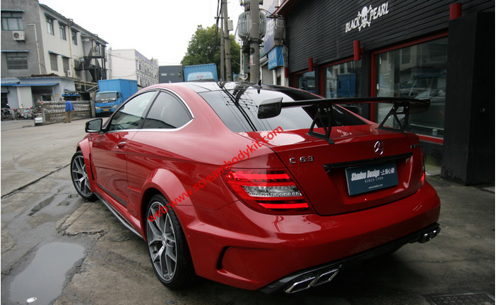 BenzW204C63507 black series wide body kit front bumper after bumper side skirts spoiler fenders hood