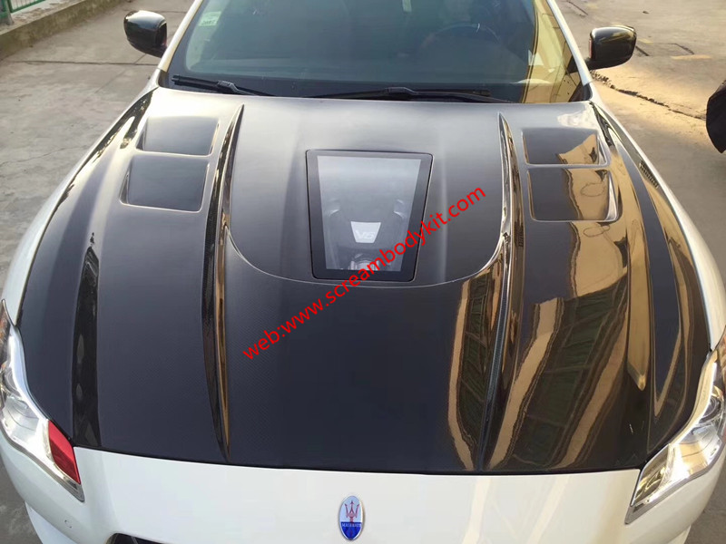 Maserati Quattroporte hood