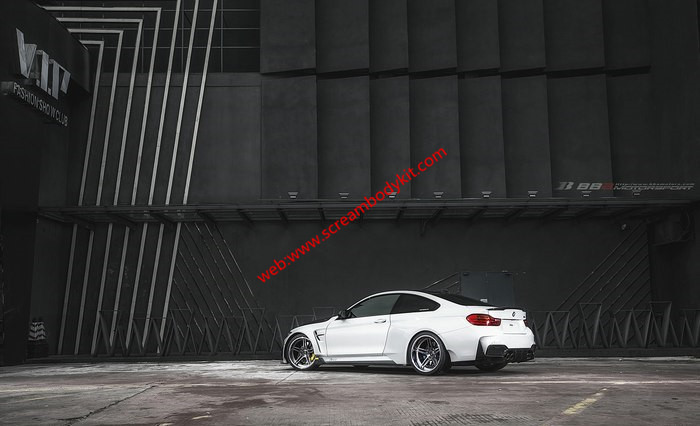 BWM F82 M4 body kit front bumper after bumper side skirts fenders