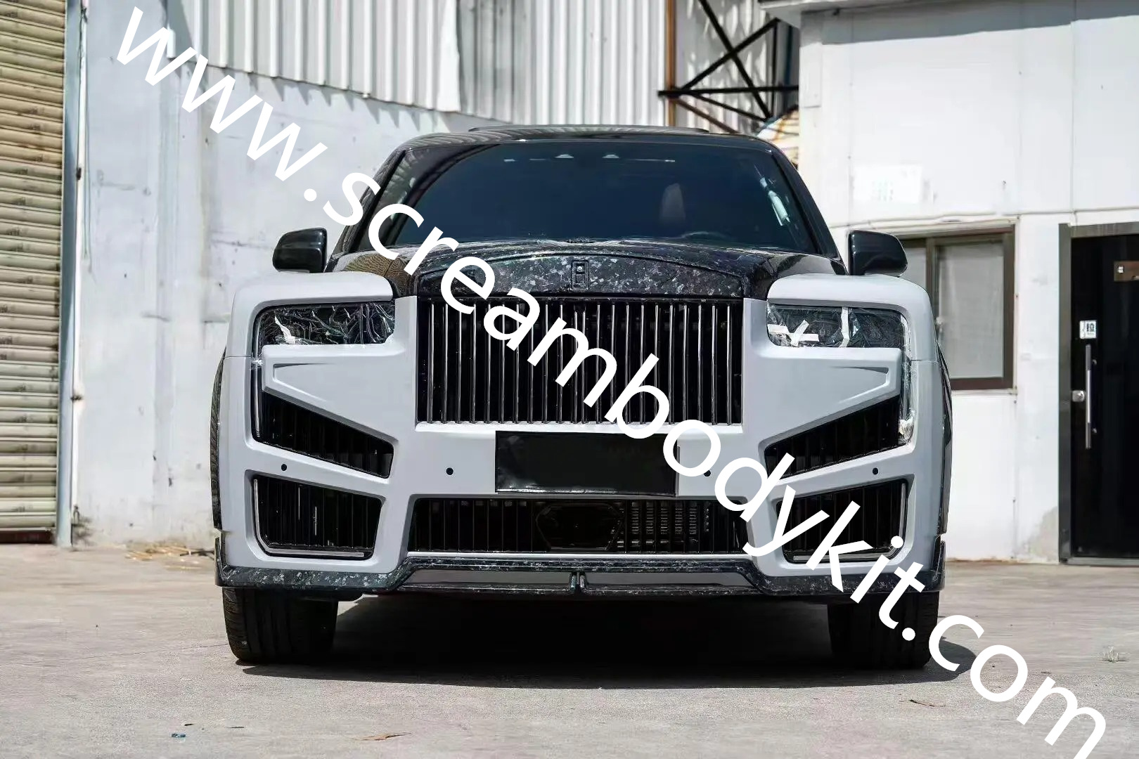 Rolls Royce Cullinan Mansory wide body kit 2025