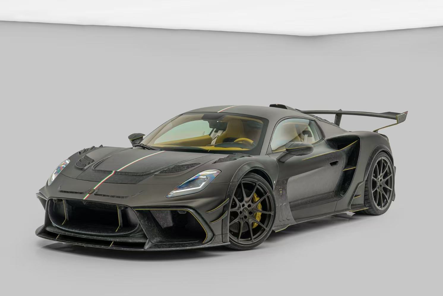 Maserati MC20 Mansory Wide body kit front bumper front fenders side skirts rear bumper wide fenders spoiler