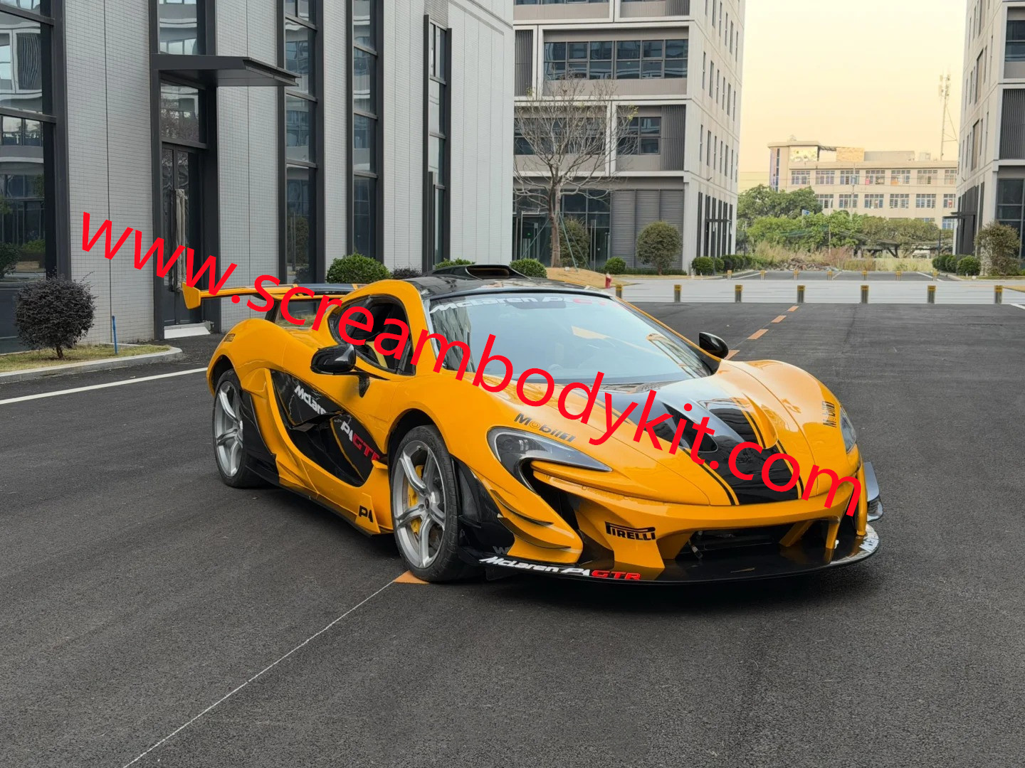 Mclaren MP4-12c 650s P1 GTR full body kit
